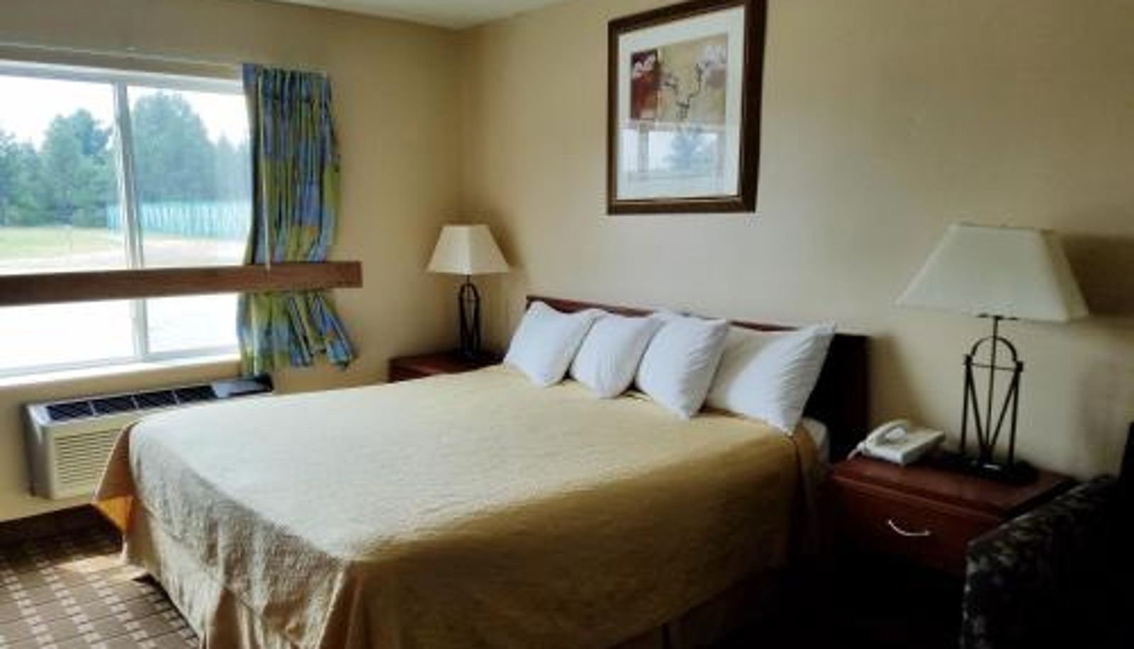 Suite - Inn of the Pines