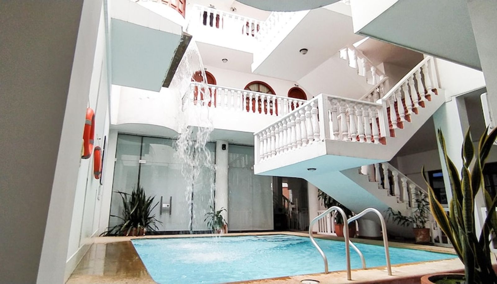 Piscina - Hotel Zaraya