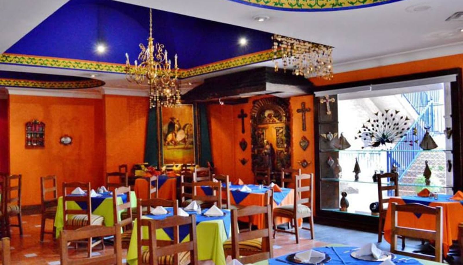 Restaurant - Hacienda Hotel