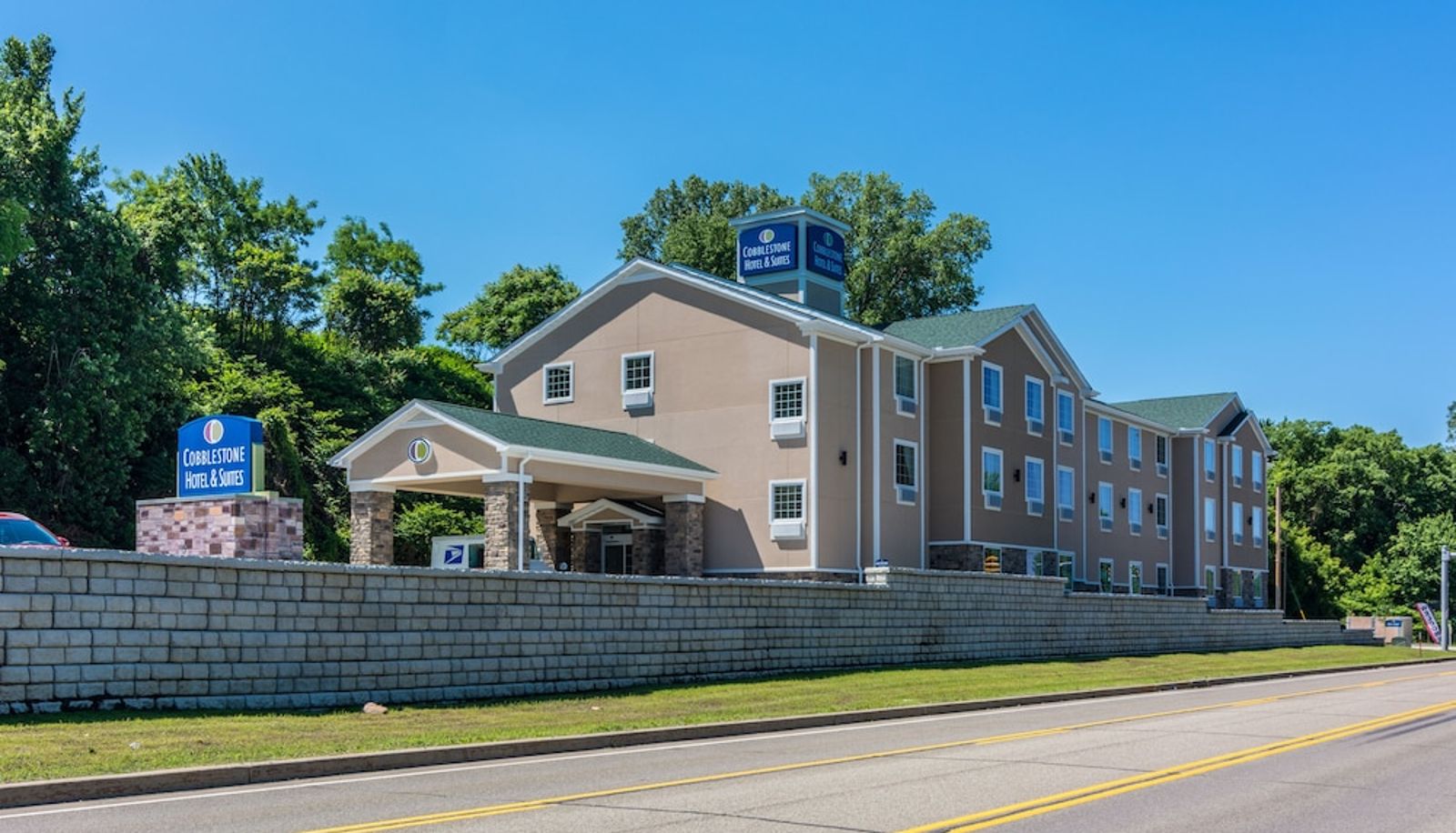 Buitenruimte van het hotel - Cobblestone Hotel & Suites - Erie