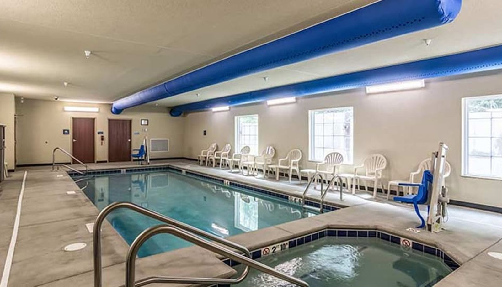 Zwembad - Cobblestone Hotel & Suites - Erie