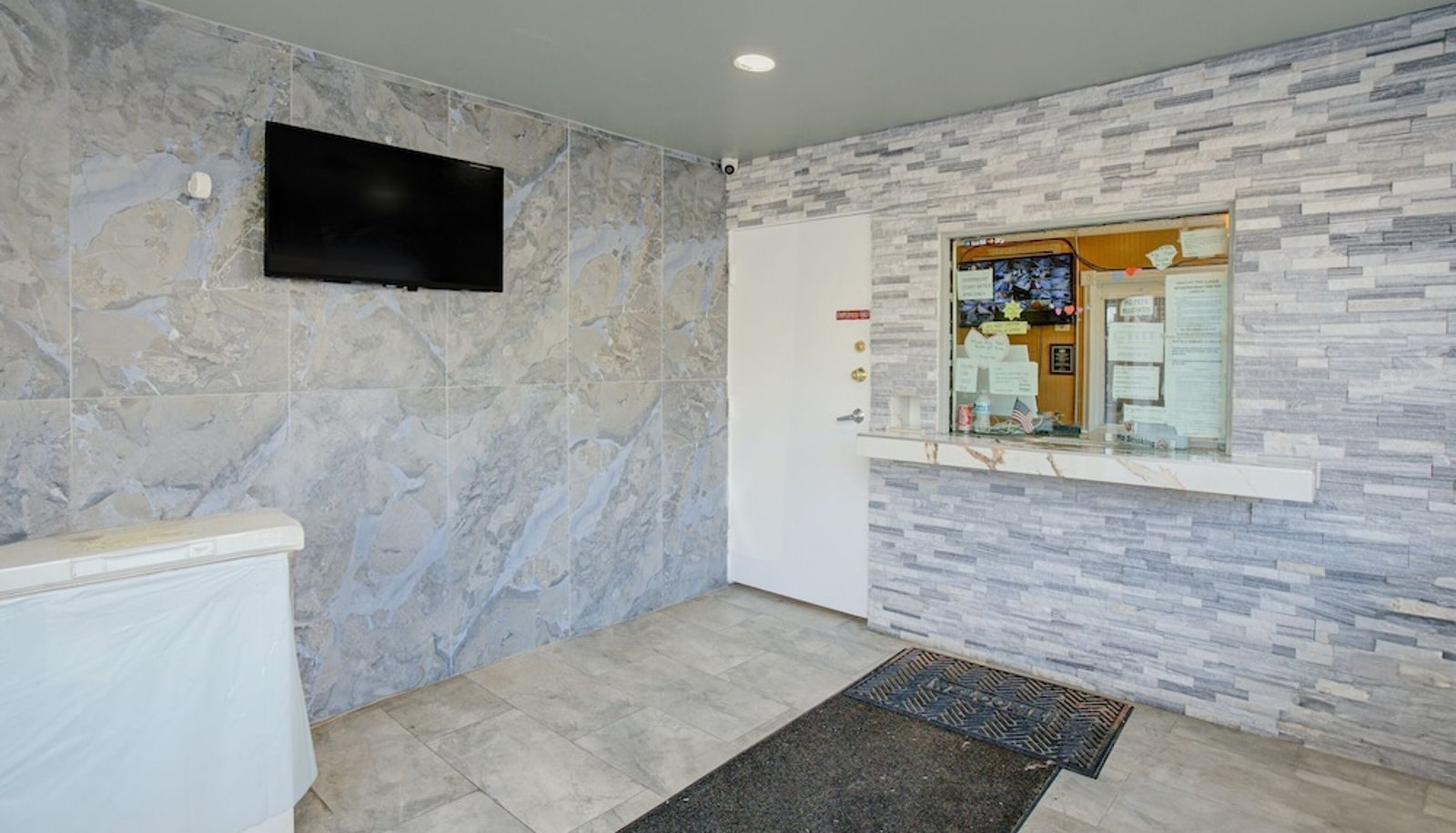Lobby - Hotel O Miami Inn & Suites Chicago Midway Airport
