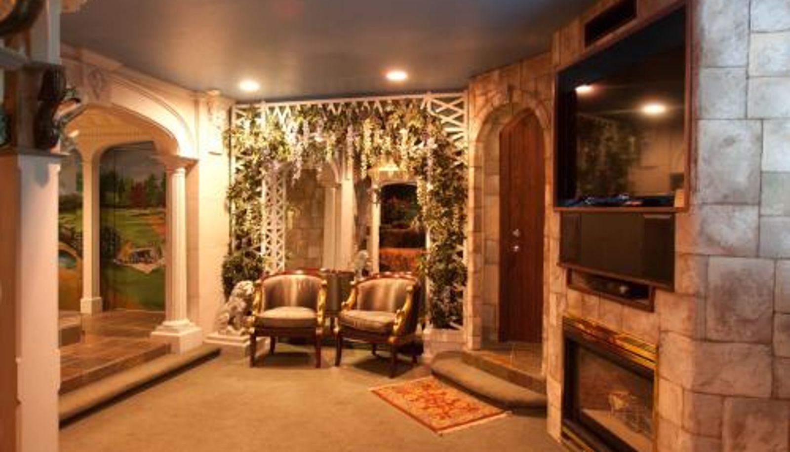 Standard room - Black Swan Inn Luxurious Theme Rooms
