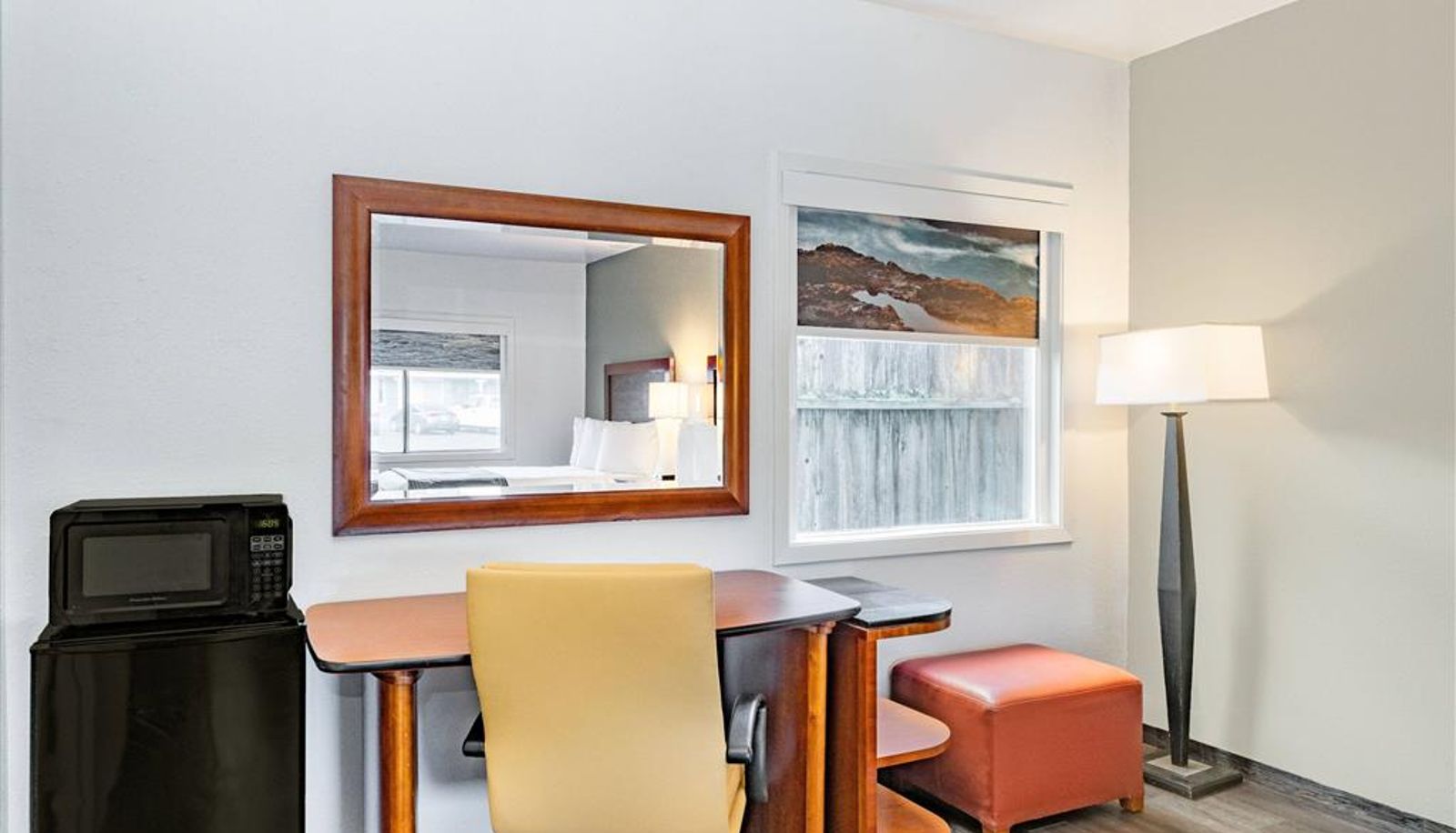 Zimmer - a Days Inn by Wyndham Oceanside Inn & Suites
