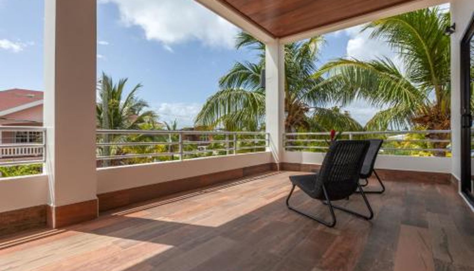 Suite - The Ellysian Boutique Hotel