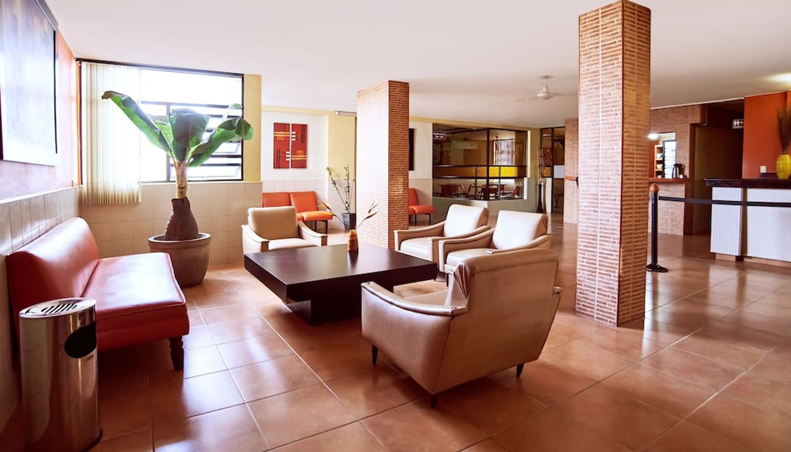 Hall - Hotel Mary