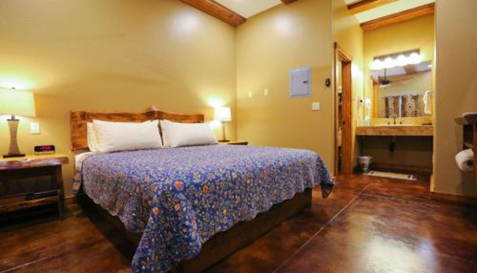 Apartment - Baycrest Lodge