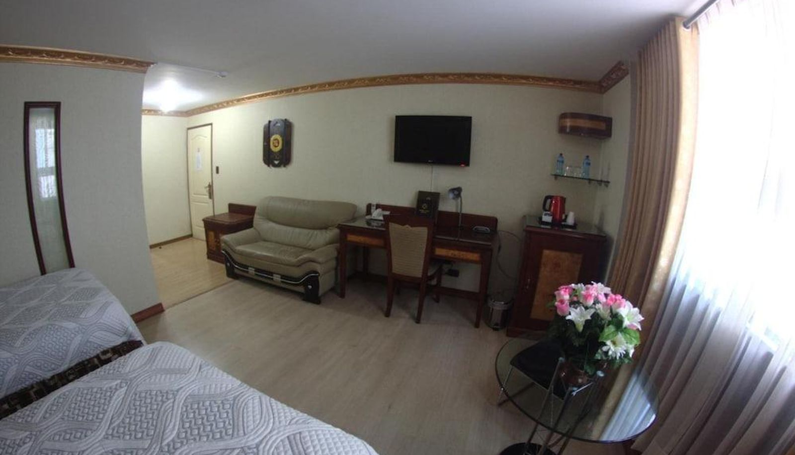 Standard room - Oro Inn Hotel