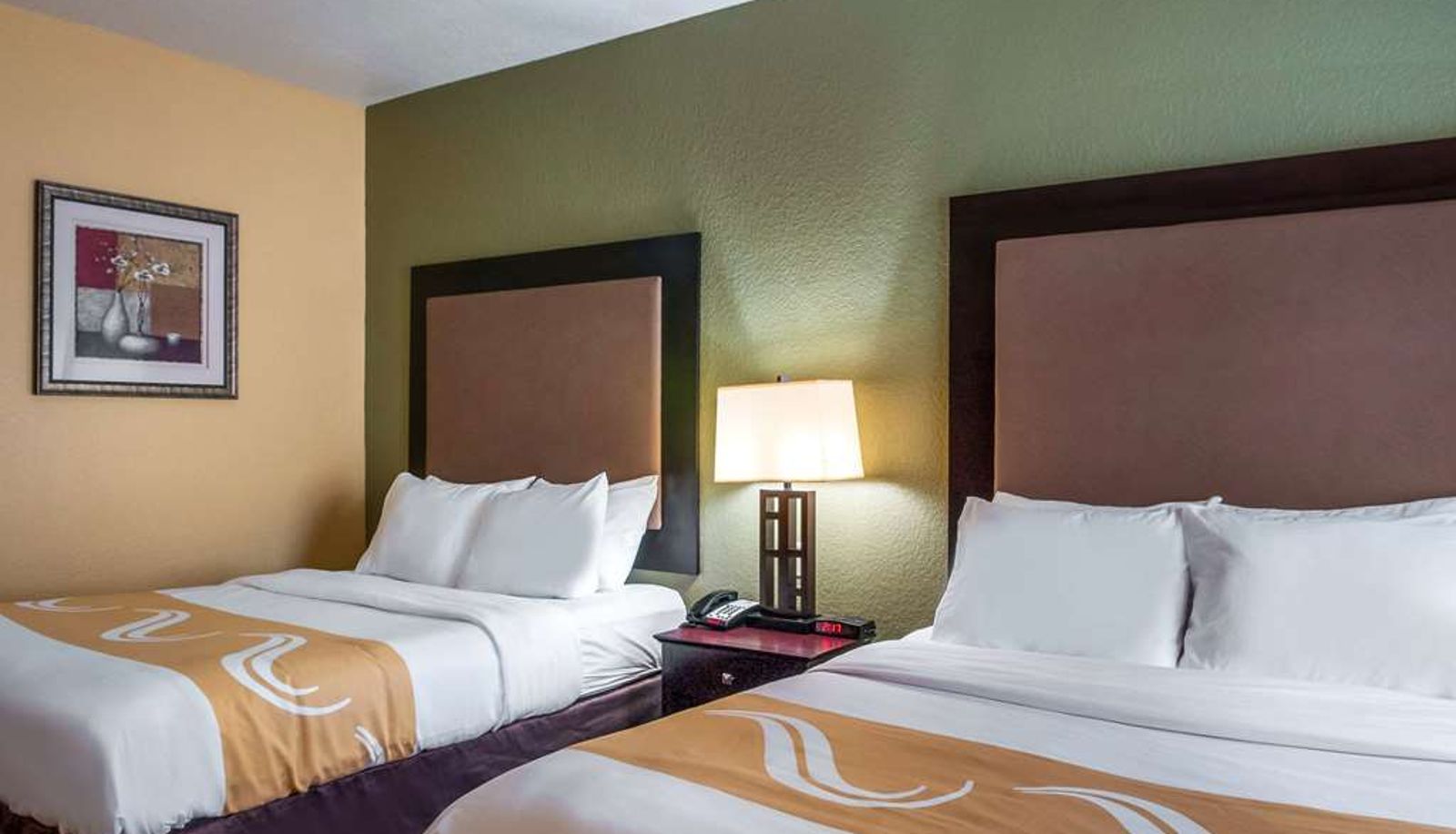 Room - Quality Inn & Suites Slidell
