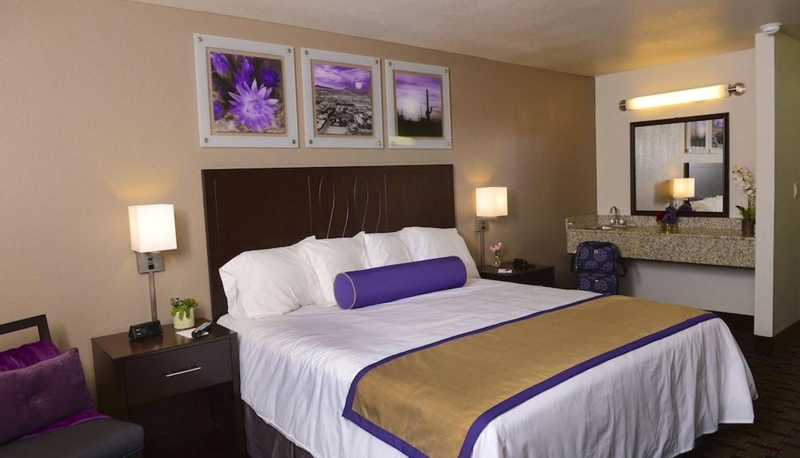 Standard room - Grand Canyon University Hotel