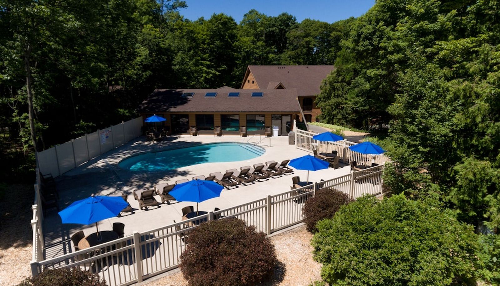 Pool - The Landing Resort