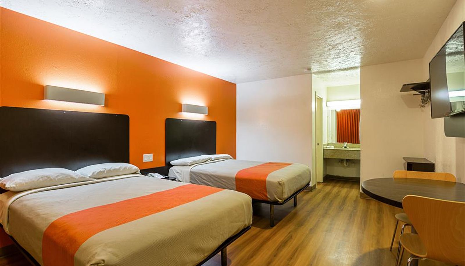 Camera - MOTEL 6 MADISONVILLE TX