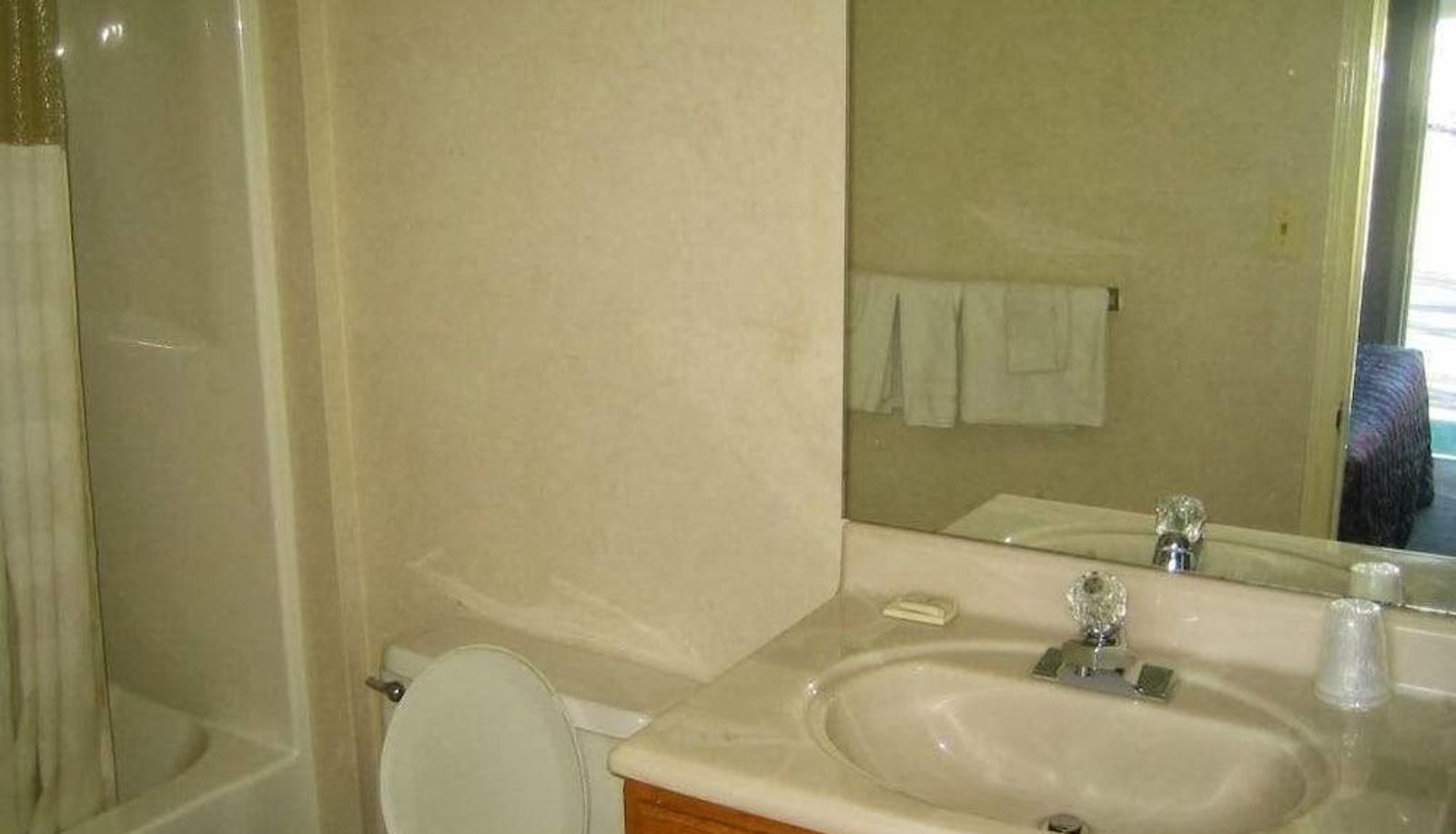 Standardzimmer - Budget Inn