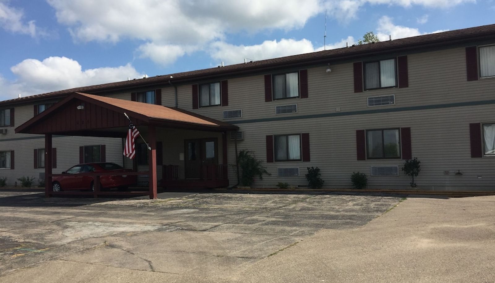 Info - The Travelers Inn