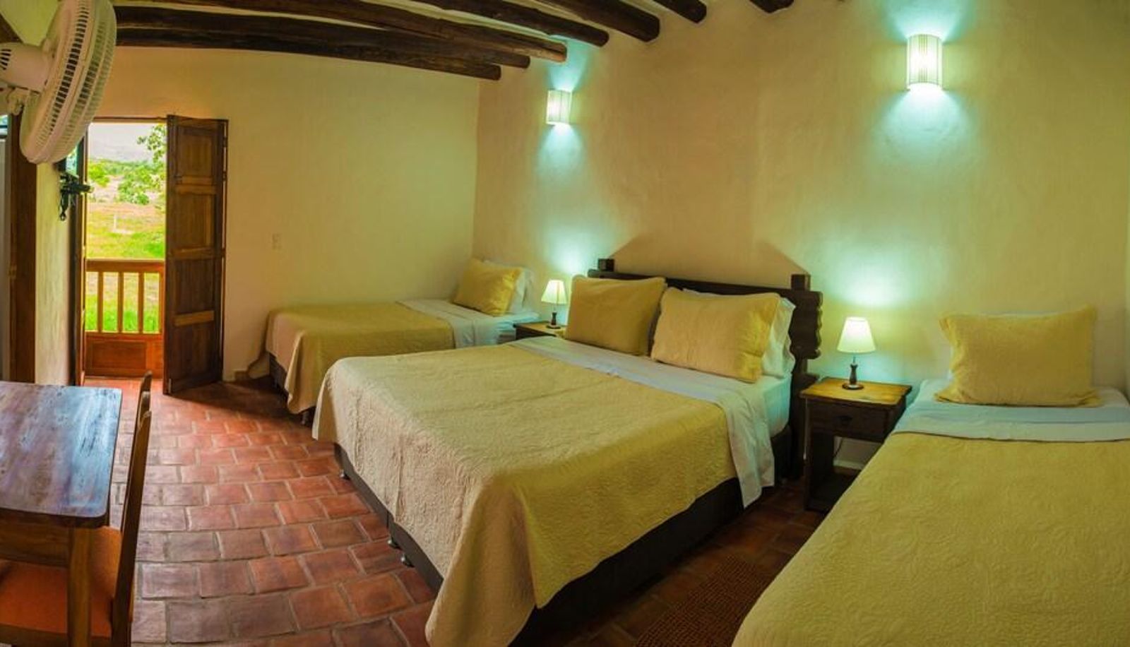 Vierbettzimmer - Macedonia Hacienda Hotel