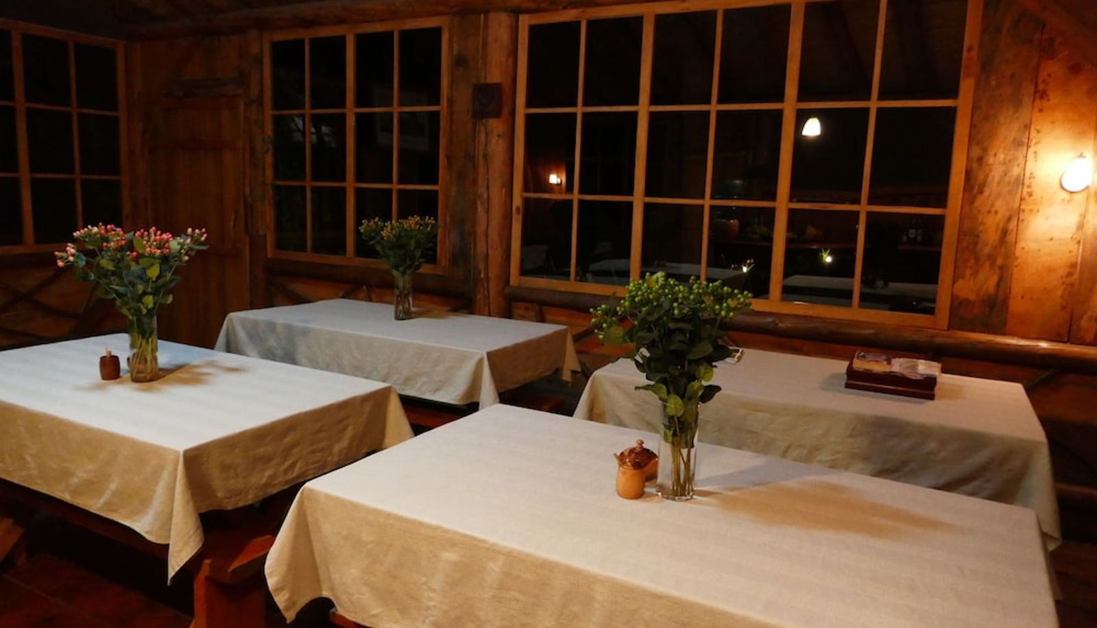 Info - Inraki Lodge