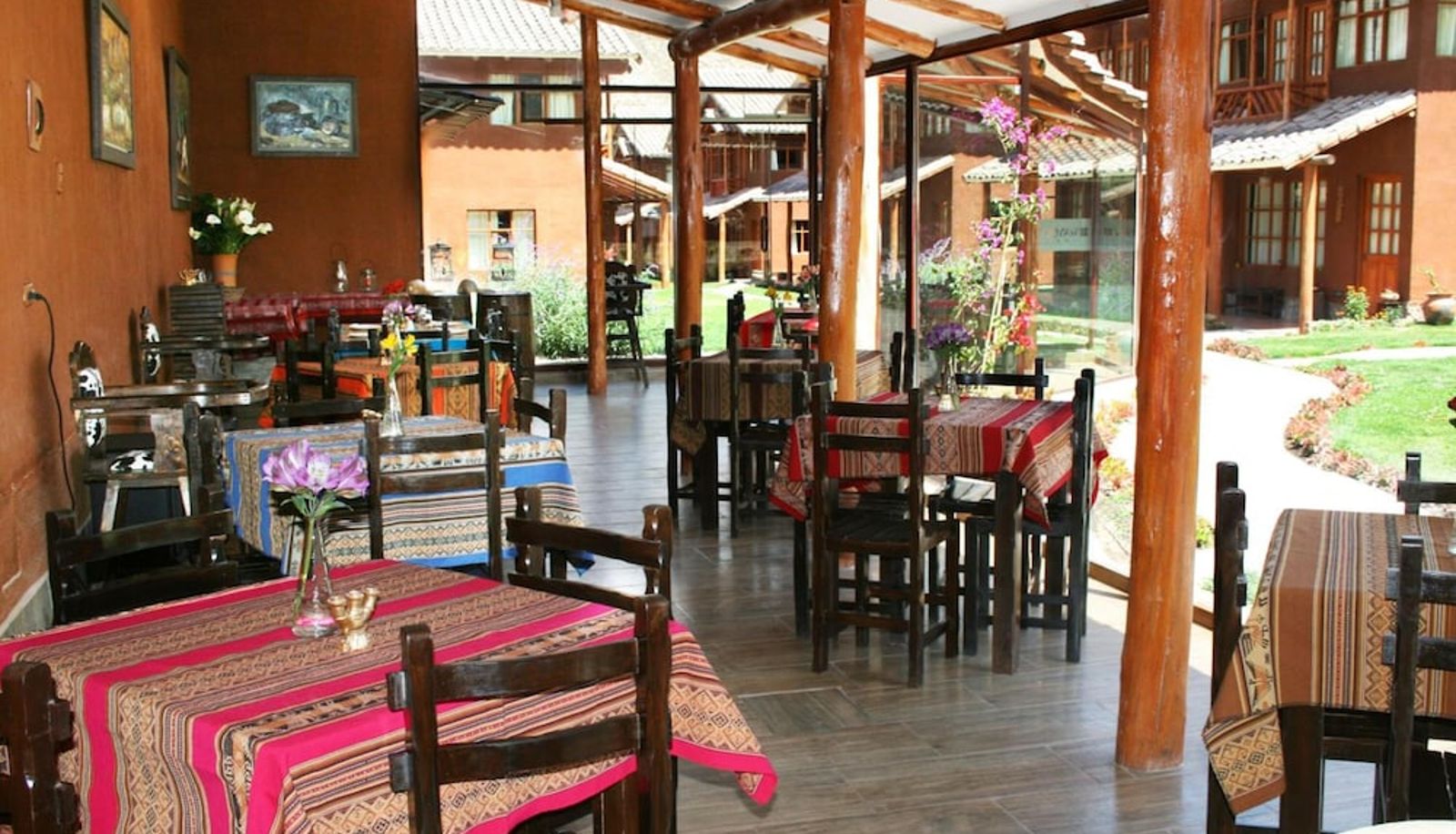 Zwembad - Wayqey Lodge