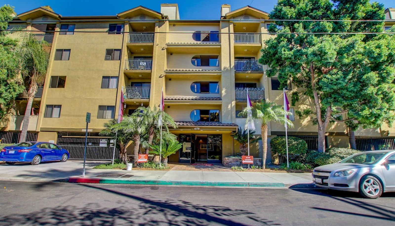 Informacje - Sunshine Suites at Hillcrest