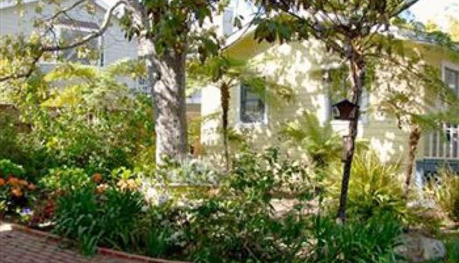 Garden - Secret Garden Inn and Cottages