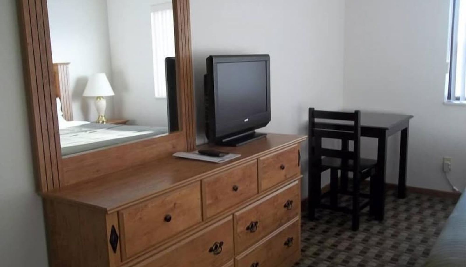 Info - Burke Inn Motel & Suites