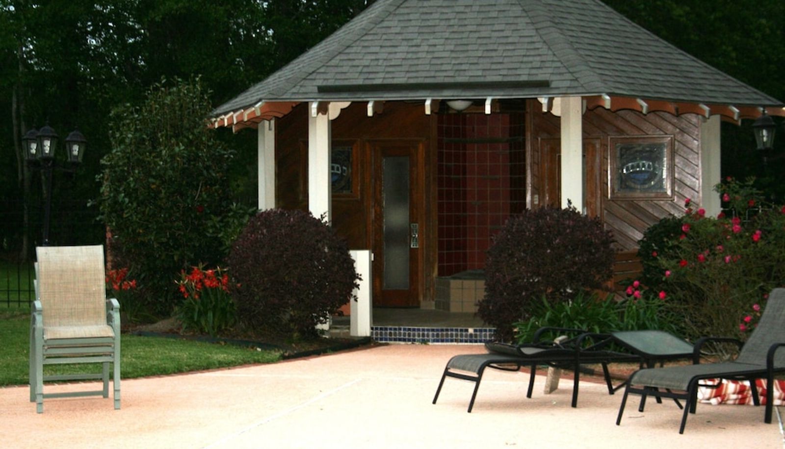 Pool - Louisiana Cajun Mansion