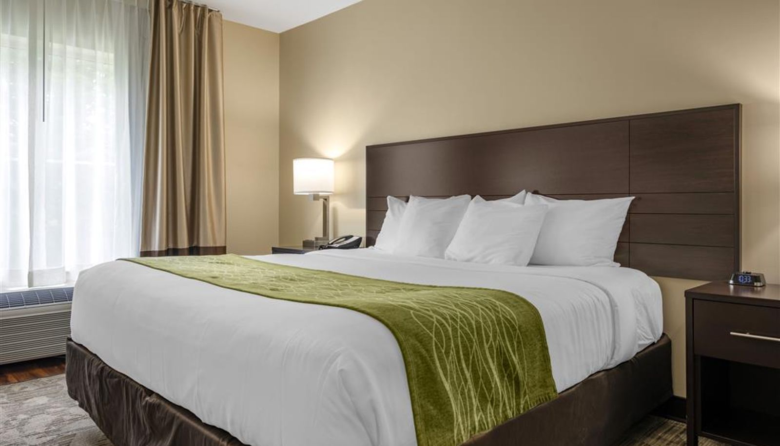 Room - Comfort Inn Connellsville Riverview