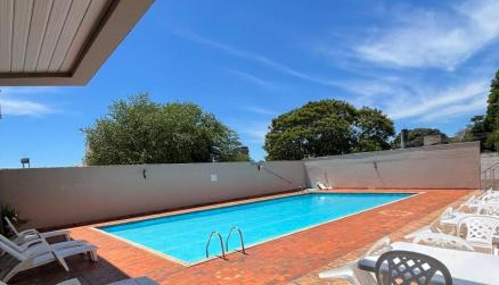 Piscina - Tulipa Hotel