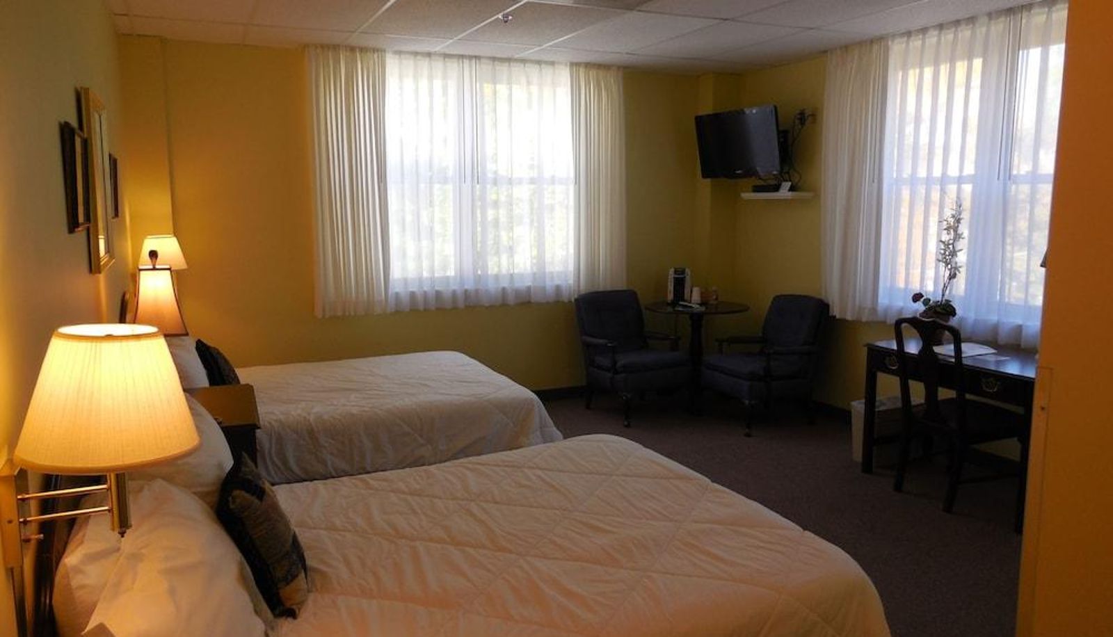 Apartment - Higher Ground Hotel
