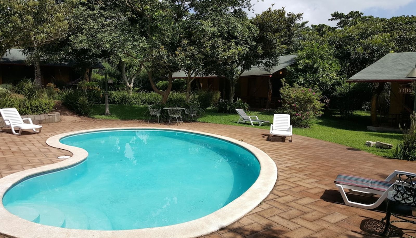 Piscina - Hotel Santa Leticia
