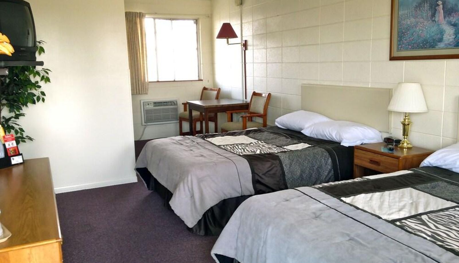 Standard room - Ridgeview Motel