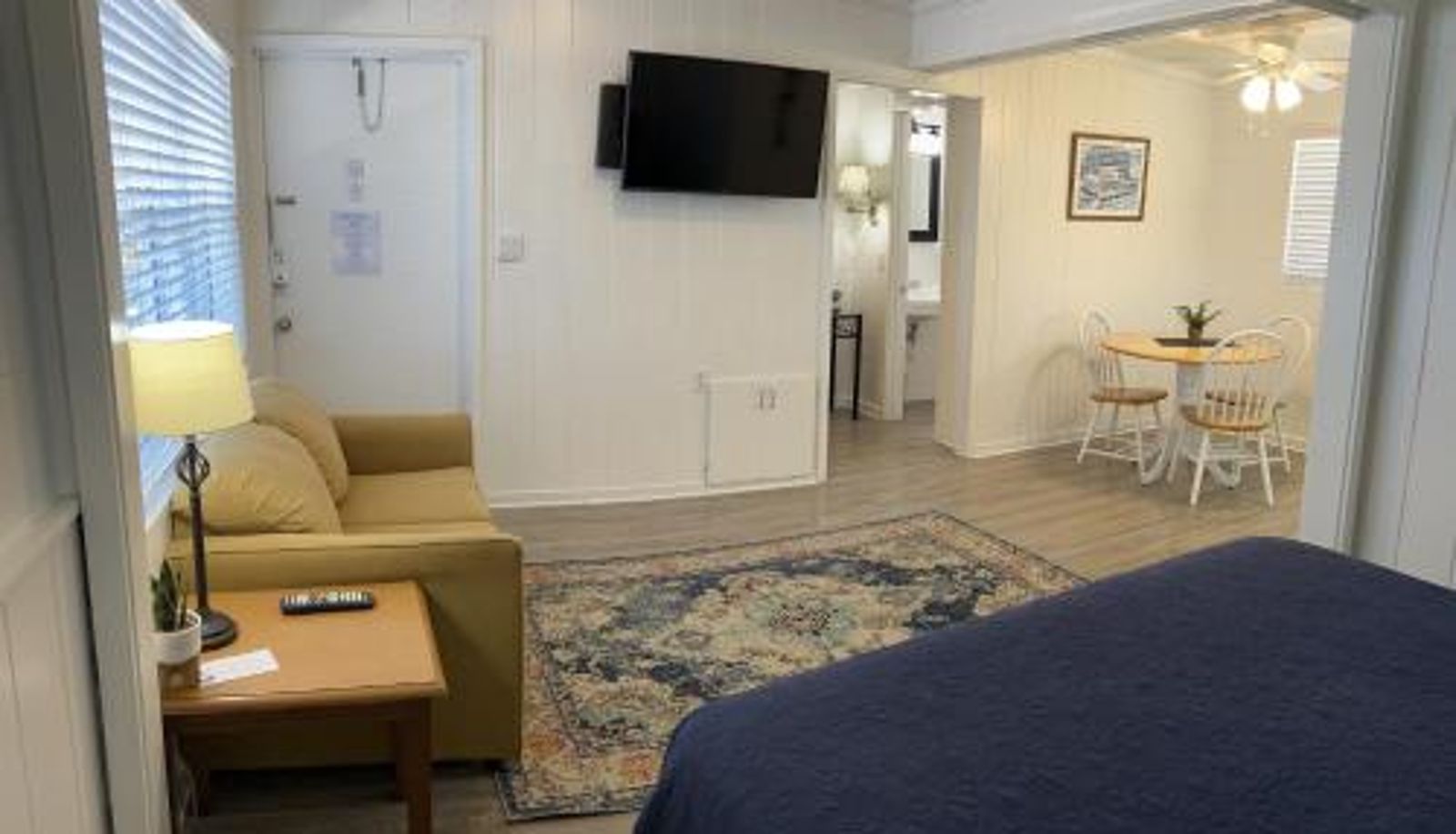 Info - Hontoon Landing Resort & Marina