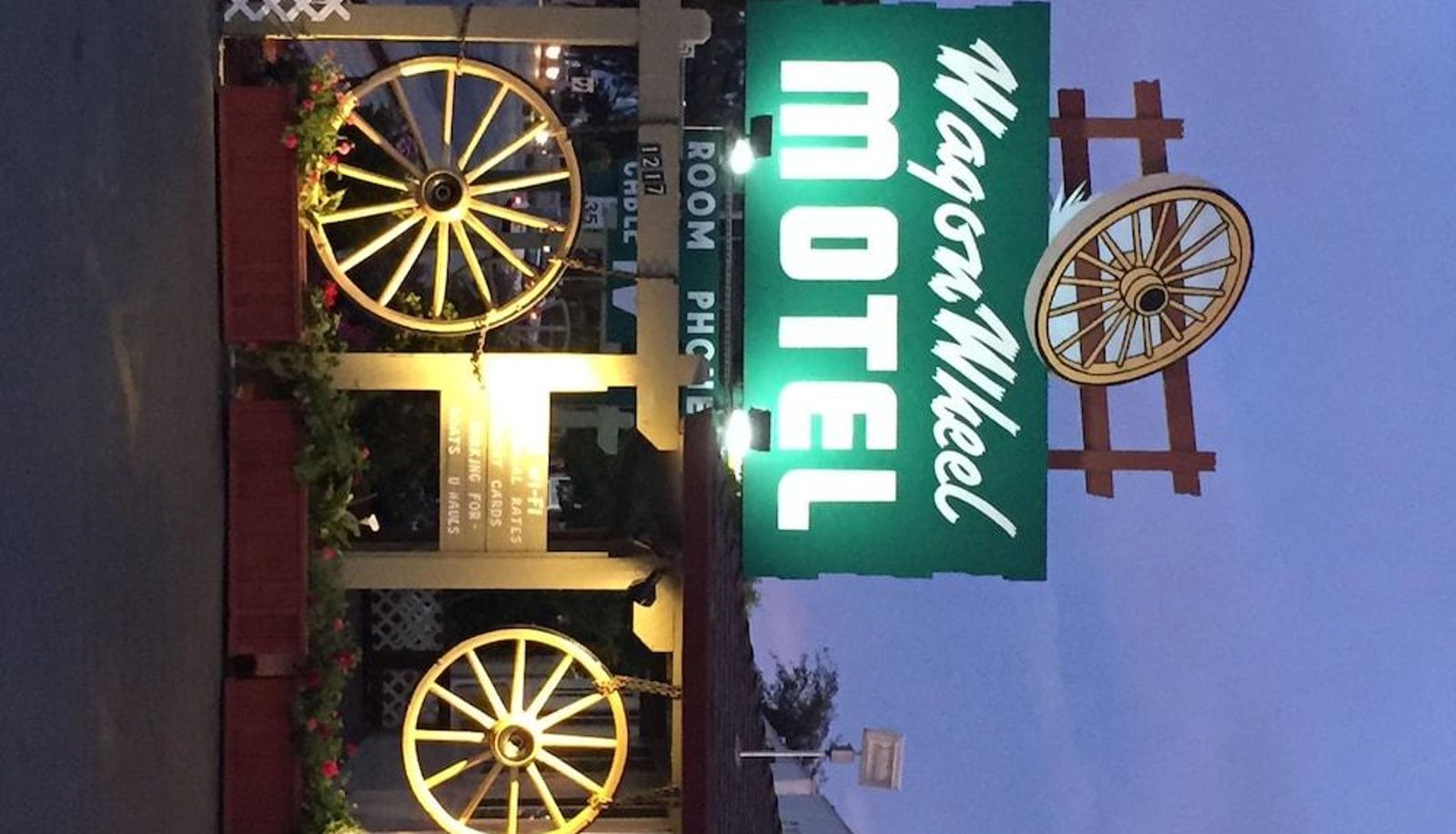 Hotel Außenbreich - Wagon Wheel Motel