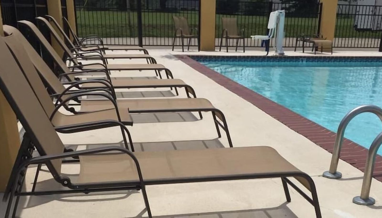 Piscine - Executive Inn