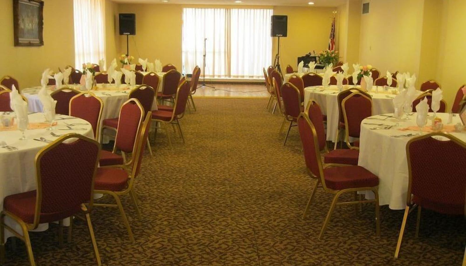 Ballroom - Echo Hotel and Conference Center
