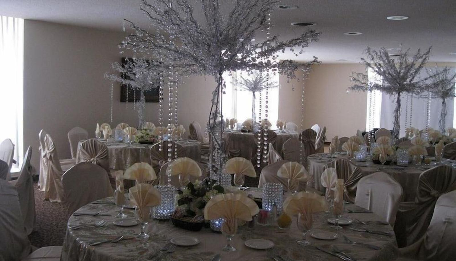 Ballroom - Echo Hotel and Conference Center