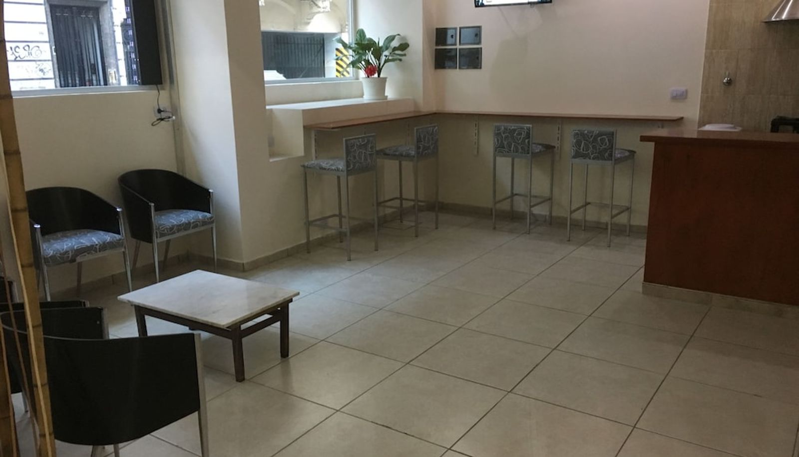 Hall - El Porteño