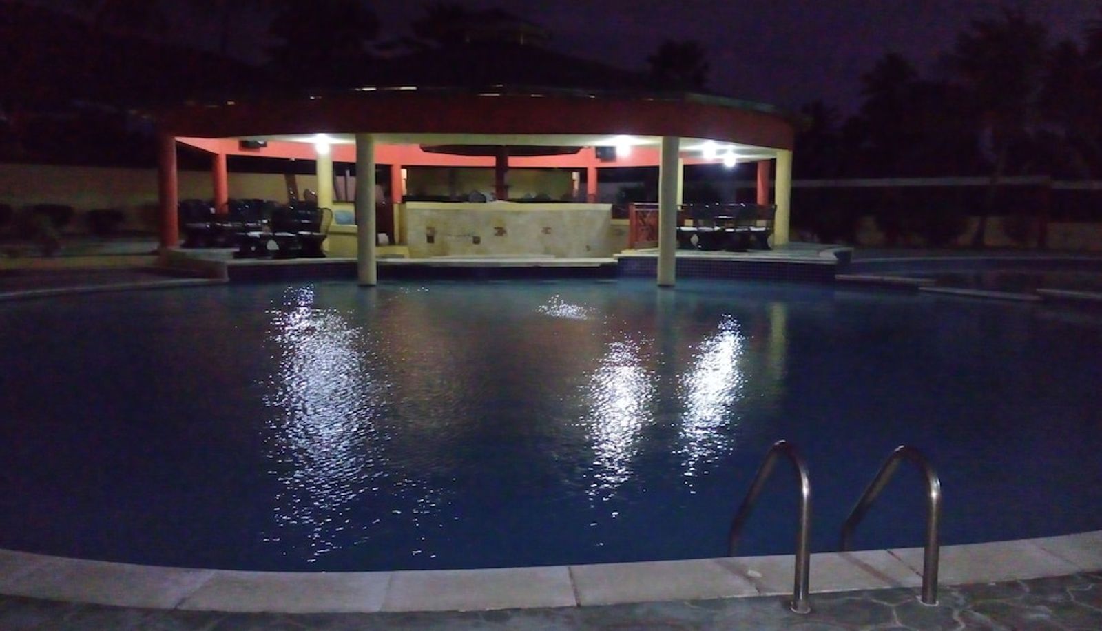 Piscina - Aparta Hotel Pontevedra