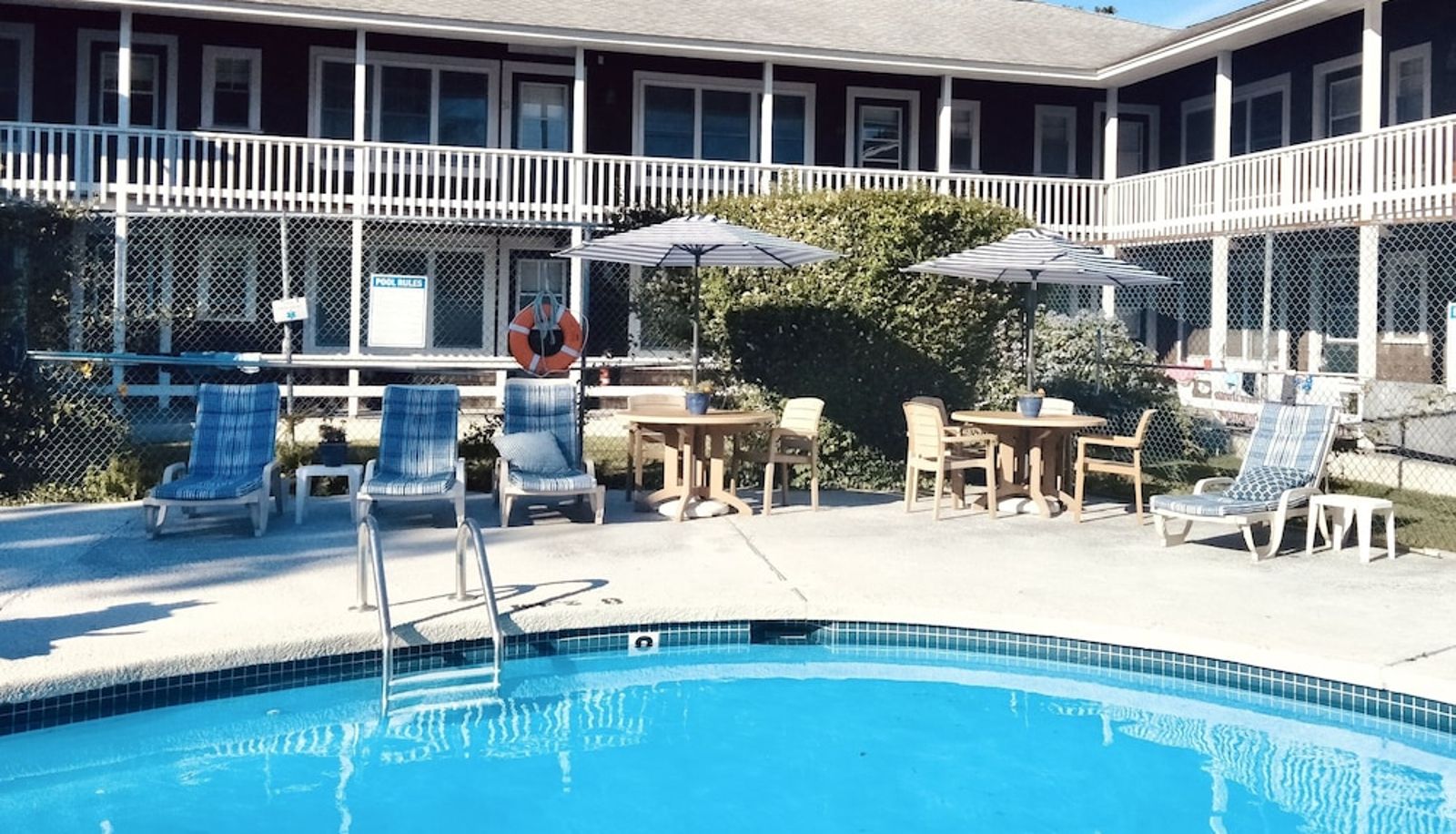 Pool - Edgartown Commons