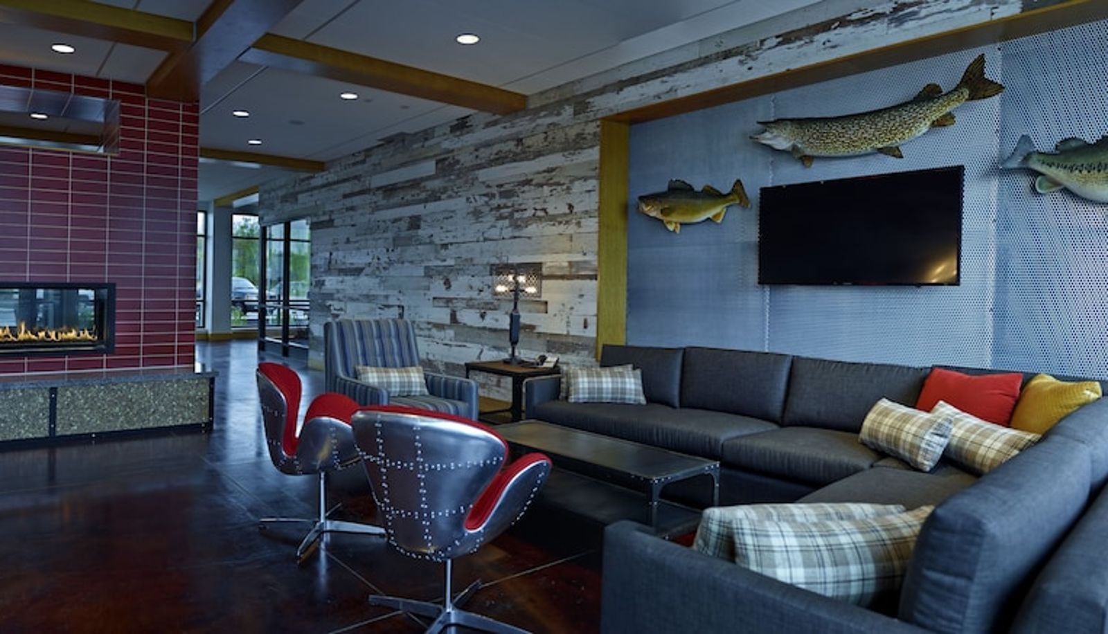Hall - Eddy's Resort