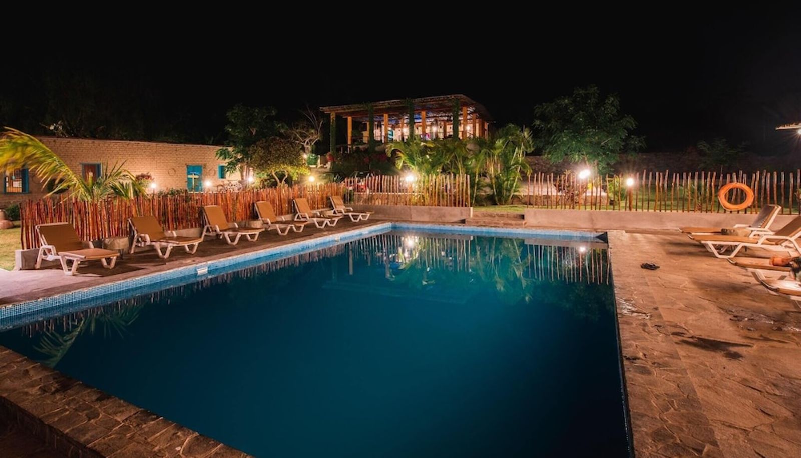 Pool - La Confianza Hotel