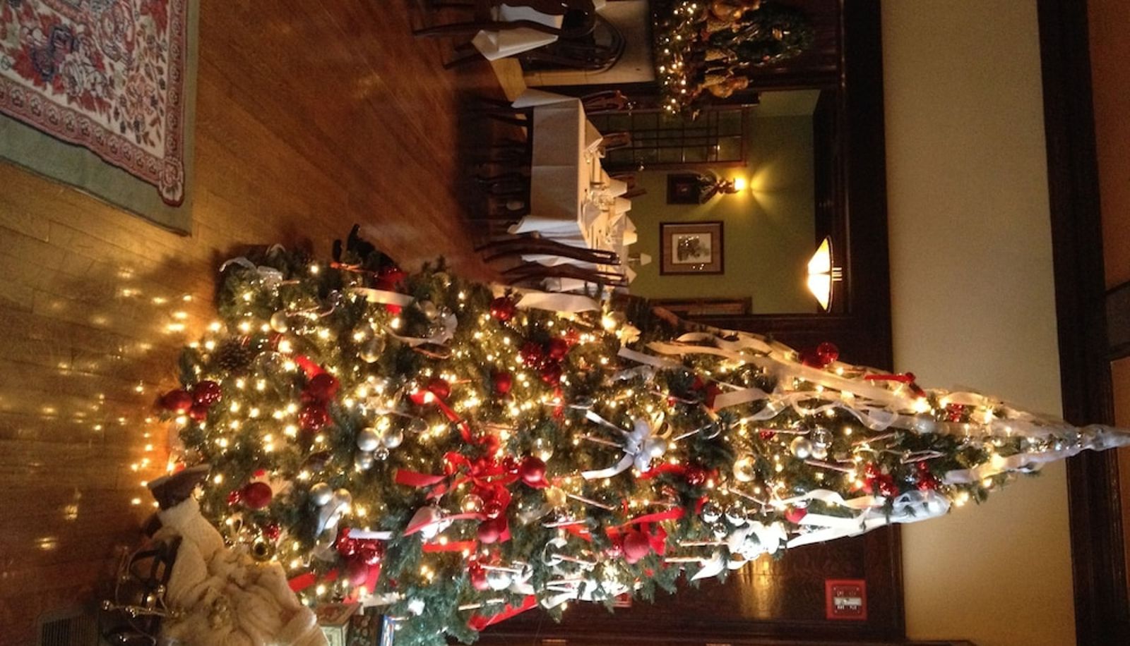Hall - The Belvedere Inn & Restaurant
