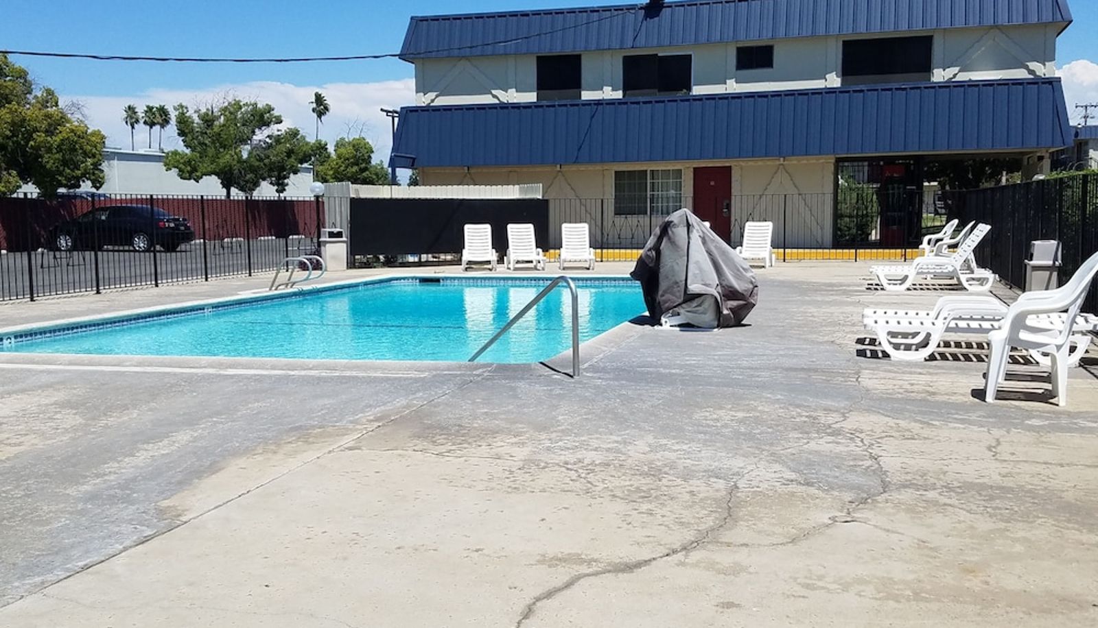 Piscine - Economy Inn Fresno Yosemite