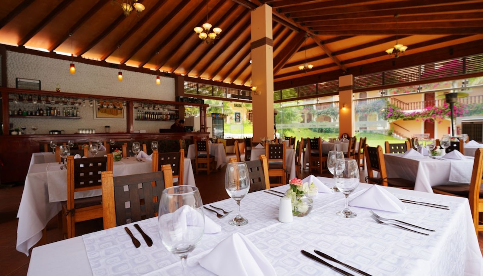 Restaurant - Lunahuana River Resort Hotel