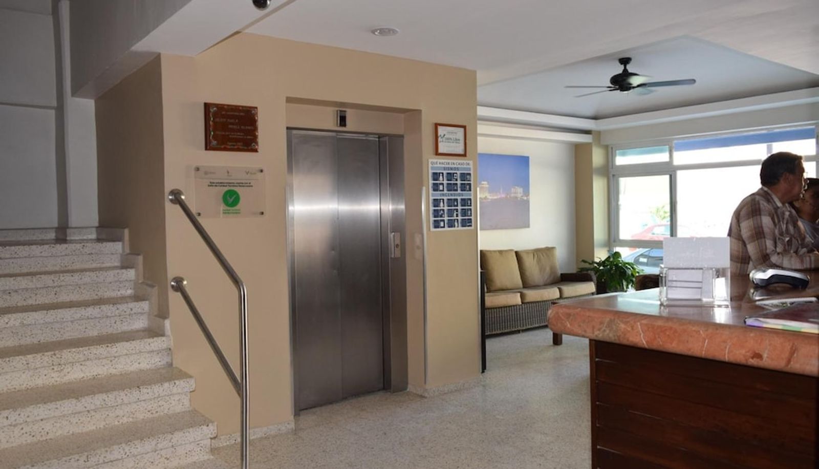 Hall - Hotel Delfines