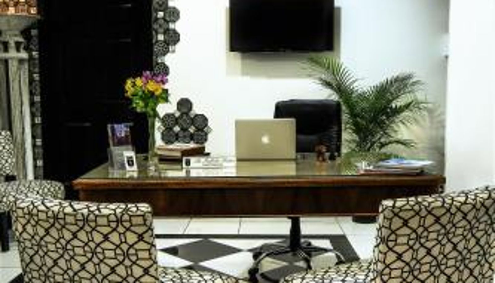 Rezeption - La Isabela Suites