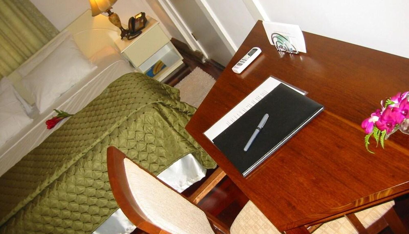 Standard room - La Petite Maison