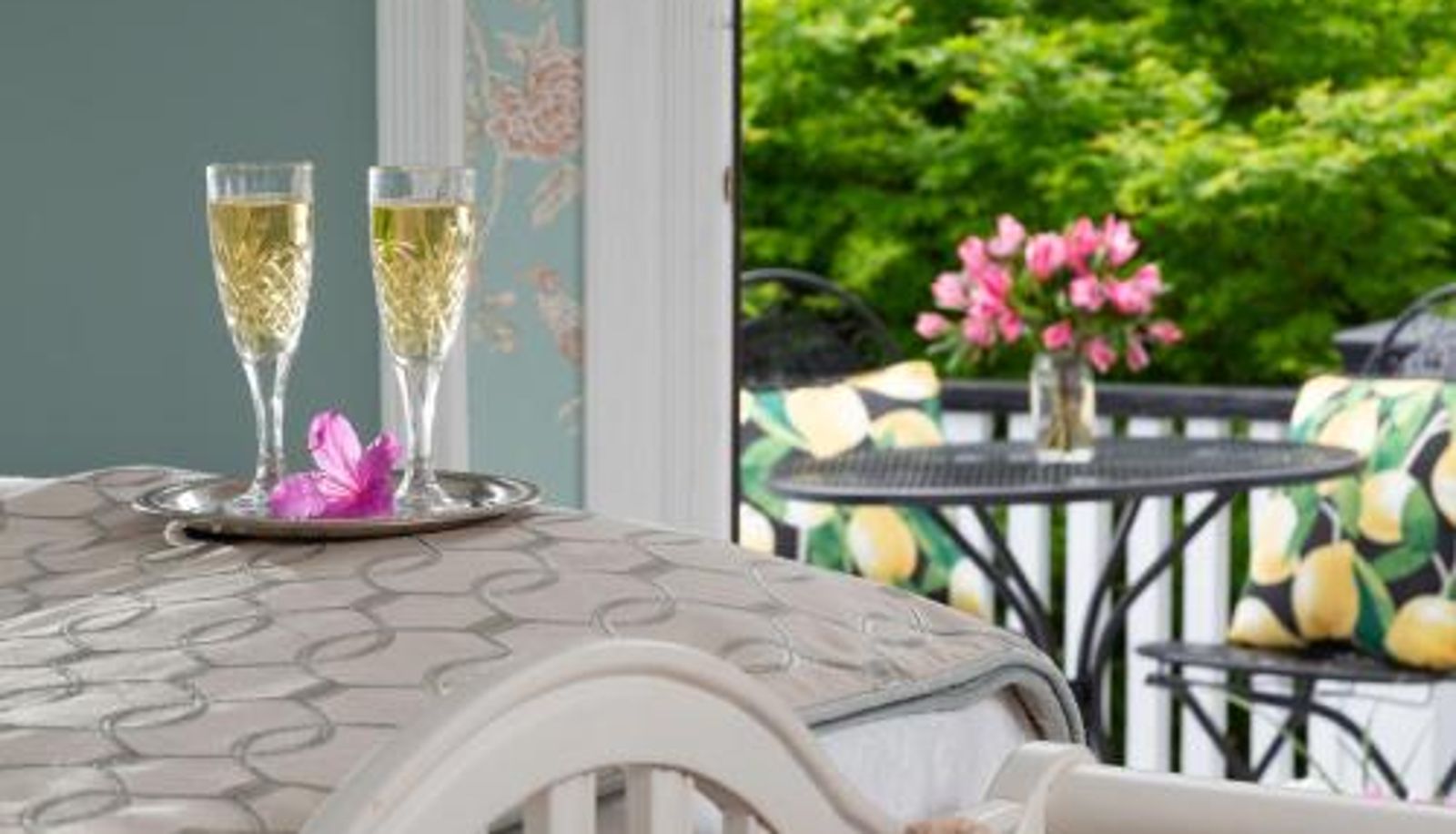 Terasse - White Doe Inn Bed & Breakfast