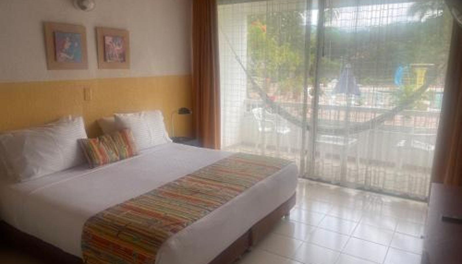 Info - Hotel Hacienda El Diamante