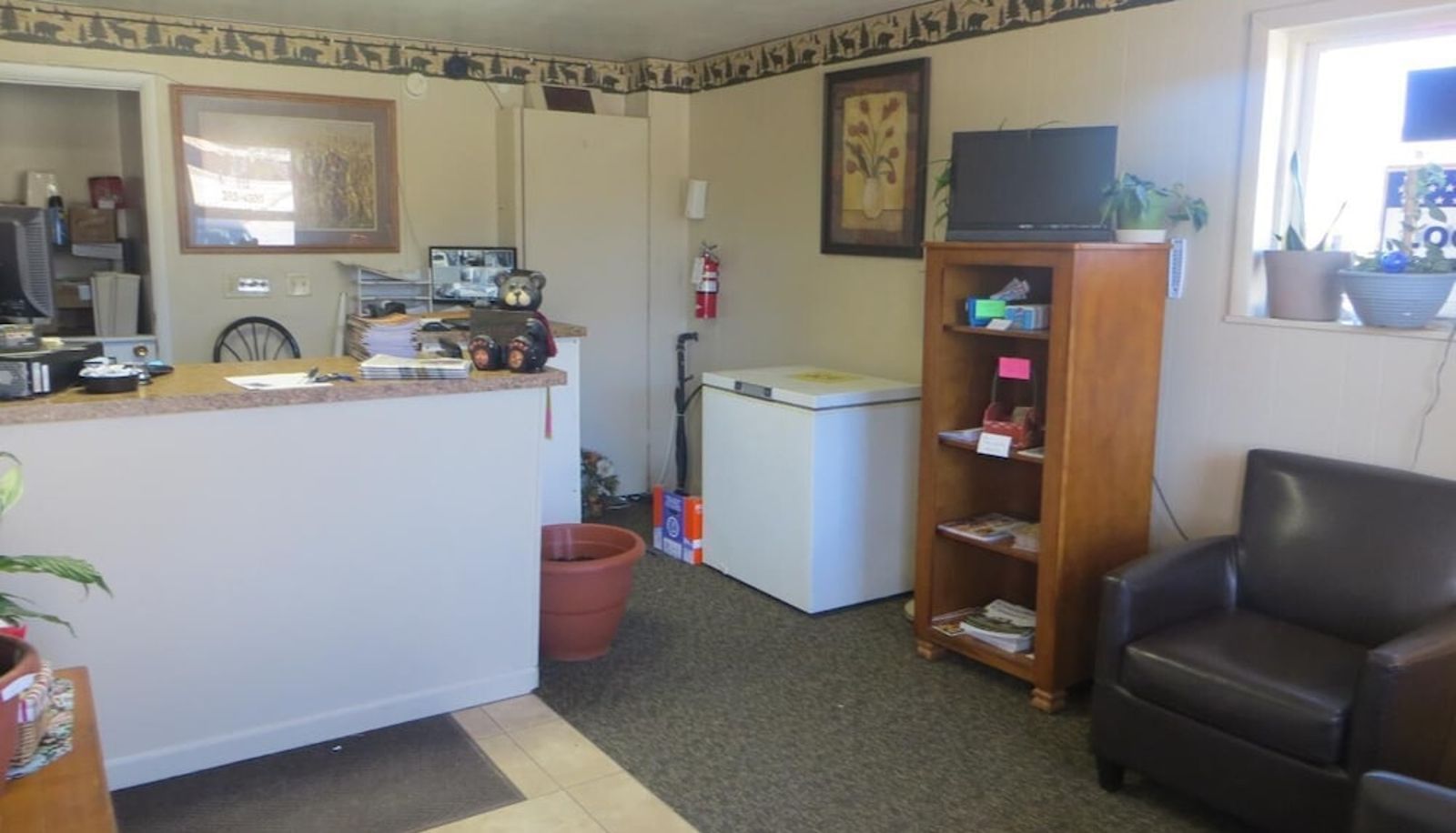 Hall - Budget Inn Motel Denison