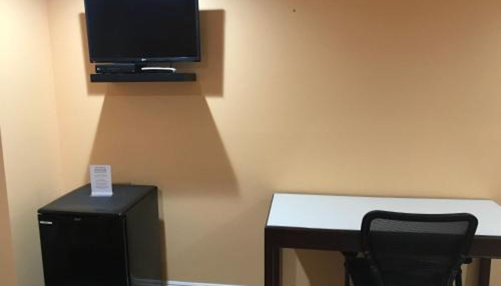 Info - Executive Suites Inn